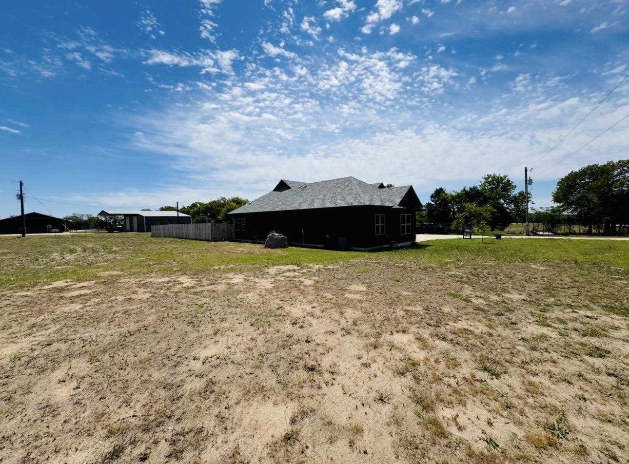1094 Raintree Lane Elgin, TX 78621 - Photo 35 of 39