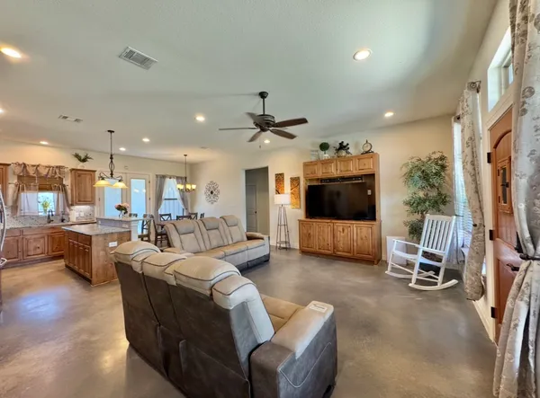$519,000 | 1094 Raintree Lane, Elgin, TX 78621