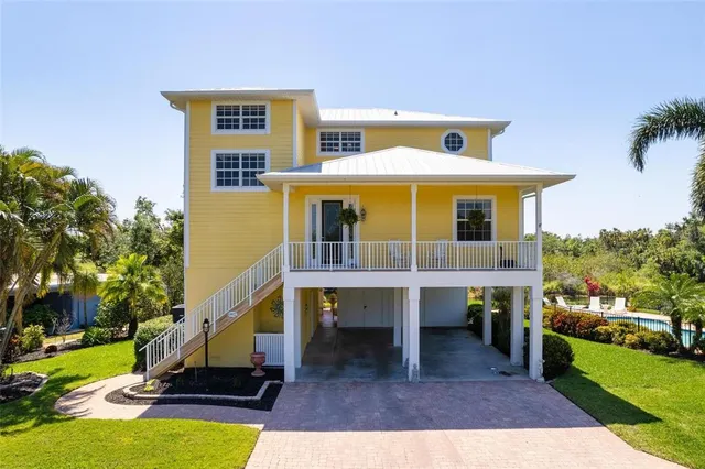$1,199,000 | 6802 68th Avenue East, Bradenton, FL 34203