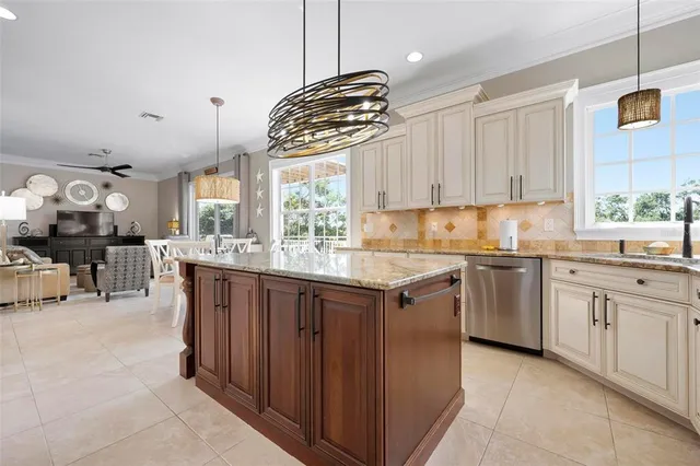 $1,199,000 | 6802 68th Avenue East, Bradenton, FL 34203
