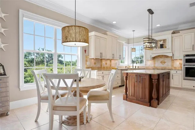 $1,199,000 | 6802 68th Avenue East, Bradenton, FL 34203