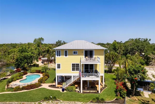 $1,199,000 | 6802 68th Avenue East, Bradenton, FL 34203