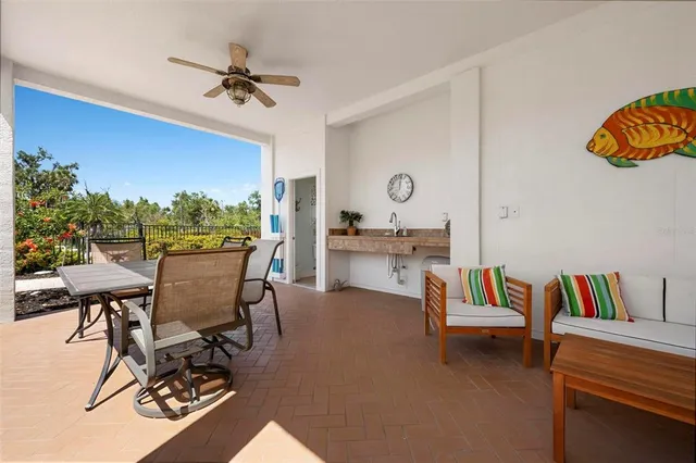 $1,199,000 | 6802 68th Avenue East, Bradenton, FL 34203