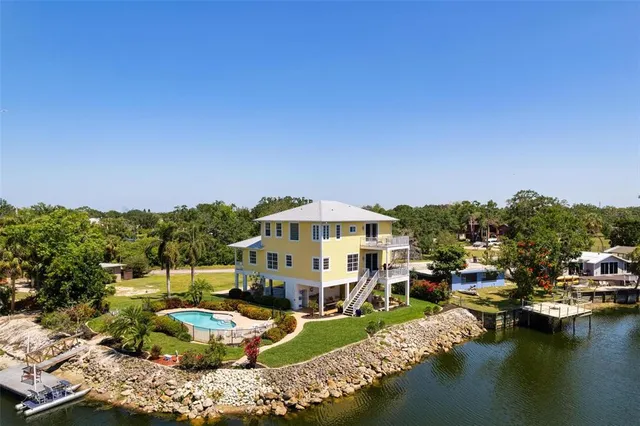 $1,199,000 | 6802 68th Avenue East, Bradenton, FL 34203