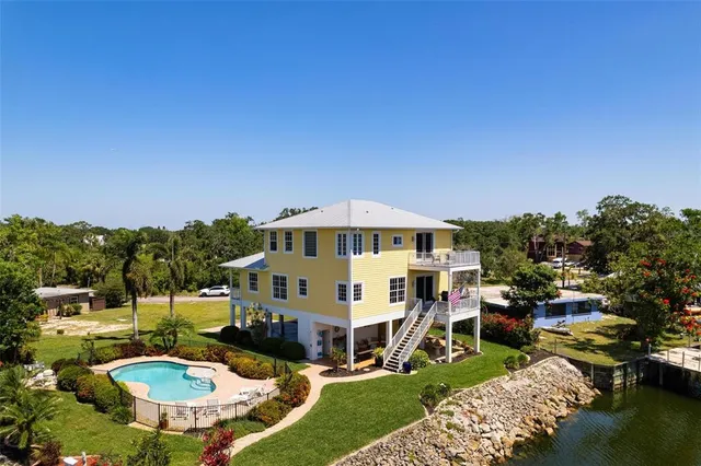 $1,199,000 | 6802 68th Avenue East, Bradenton, FL 34203