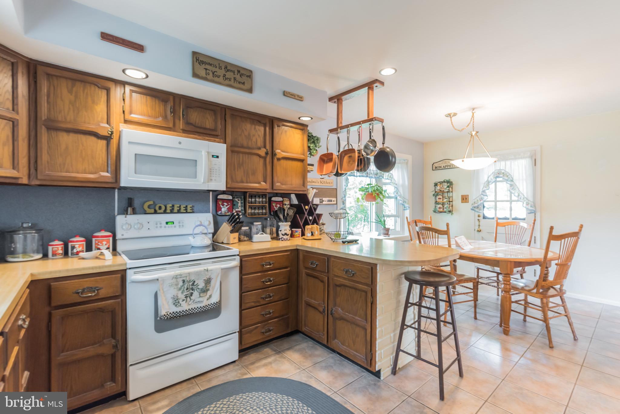 419 Ashmead Road Cheltenham, PA 19012 - Photo 11 of 27 Kitchen
