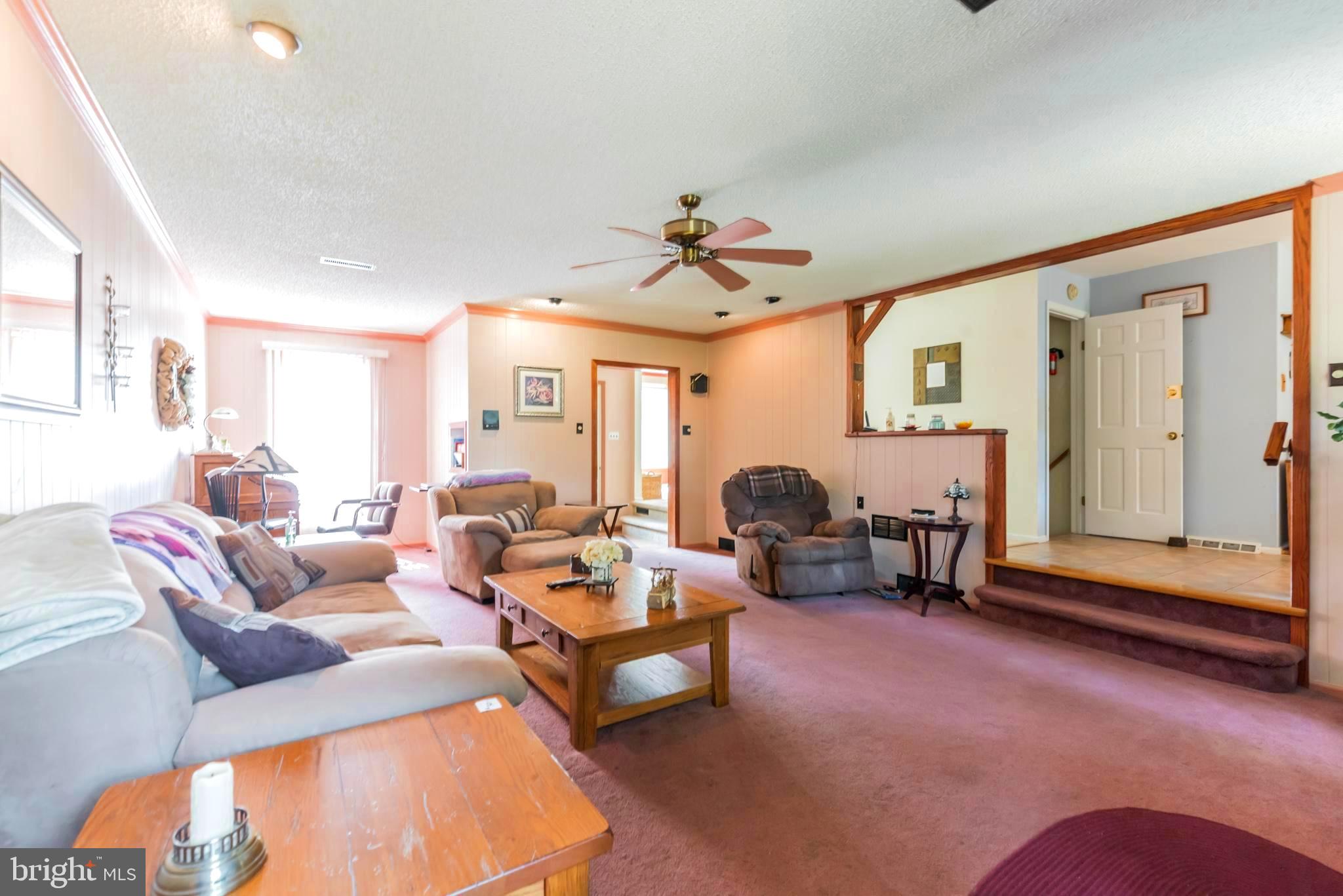 419 Ashmead Road Cheltenham, PA 19012 - Photo 14 of 27 Family room