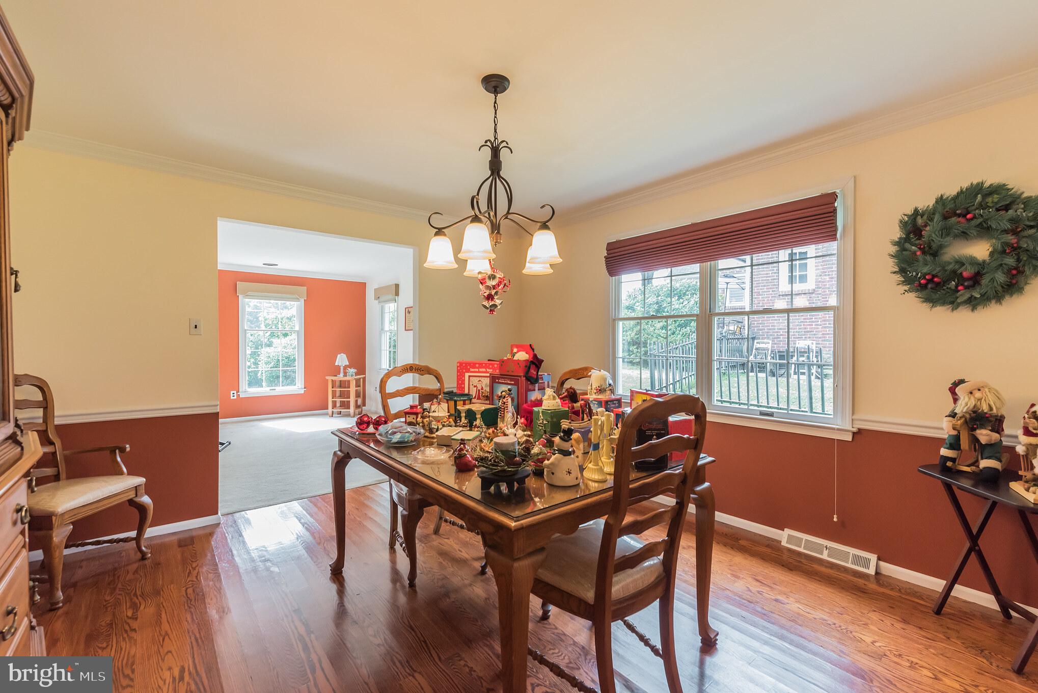 419 Ashmead Road Cheltenham, PA 19012 - Photo 6 of 27 Dining room