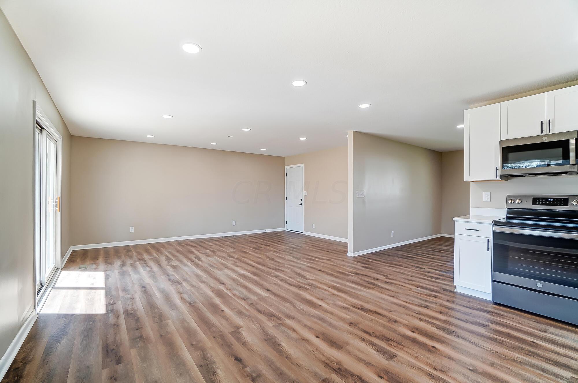334 Regents Road Gahanna, OH 43230 - Photo 12 of 29 017