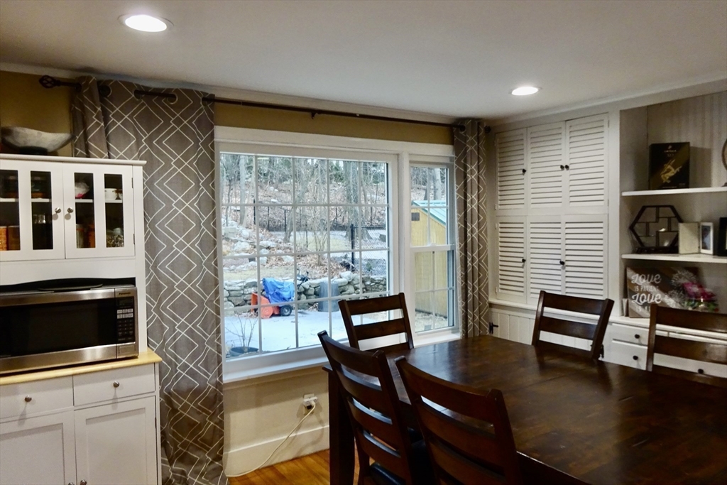 45 Darnell Road Worcester, MA 01606 - Photo 5 of 18 Gallery Image 5
