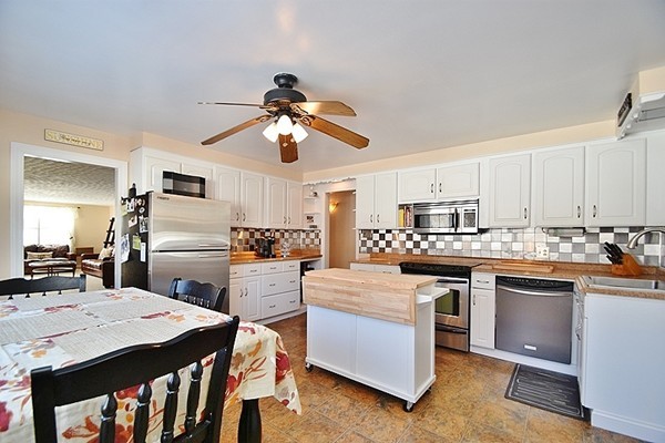 35 Park Hill Road Worcester, MA 01607 - Photo 3 of 25 Gallery Image 3