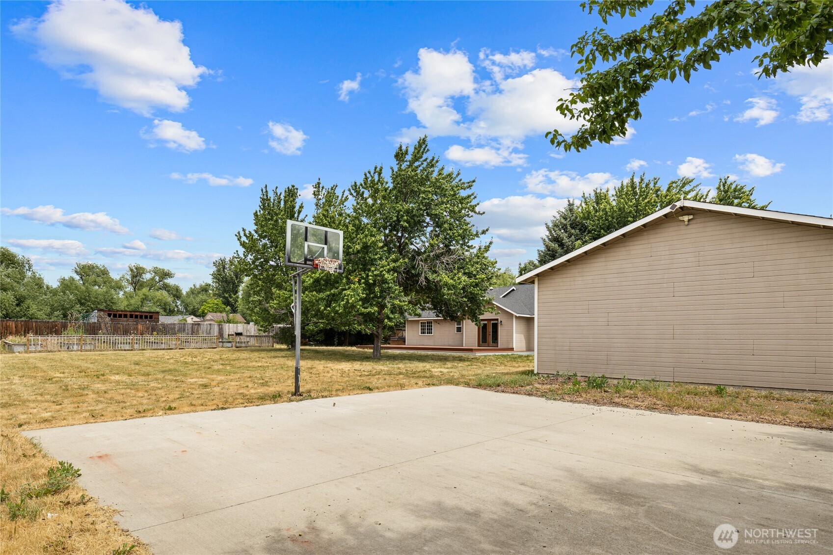 611 East Kyllo Road Ellensburg, WA 98926 - Photo 16 of 39