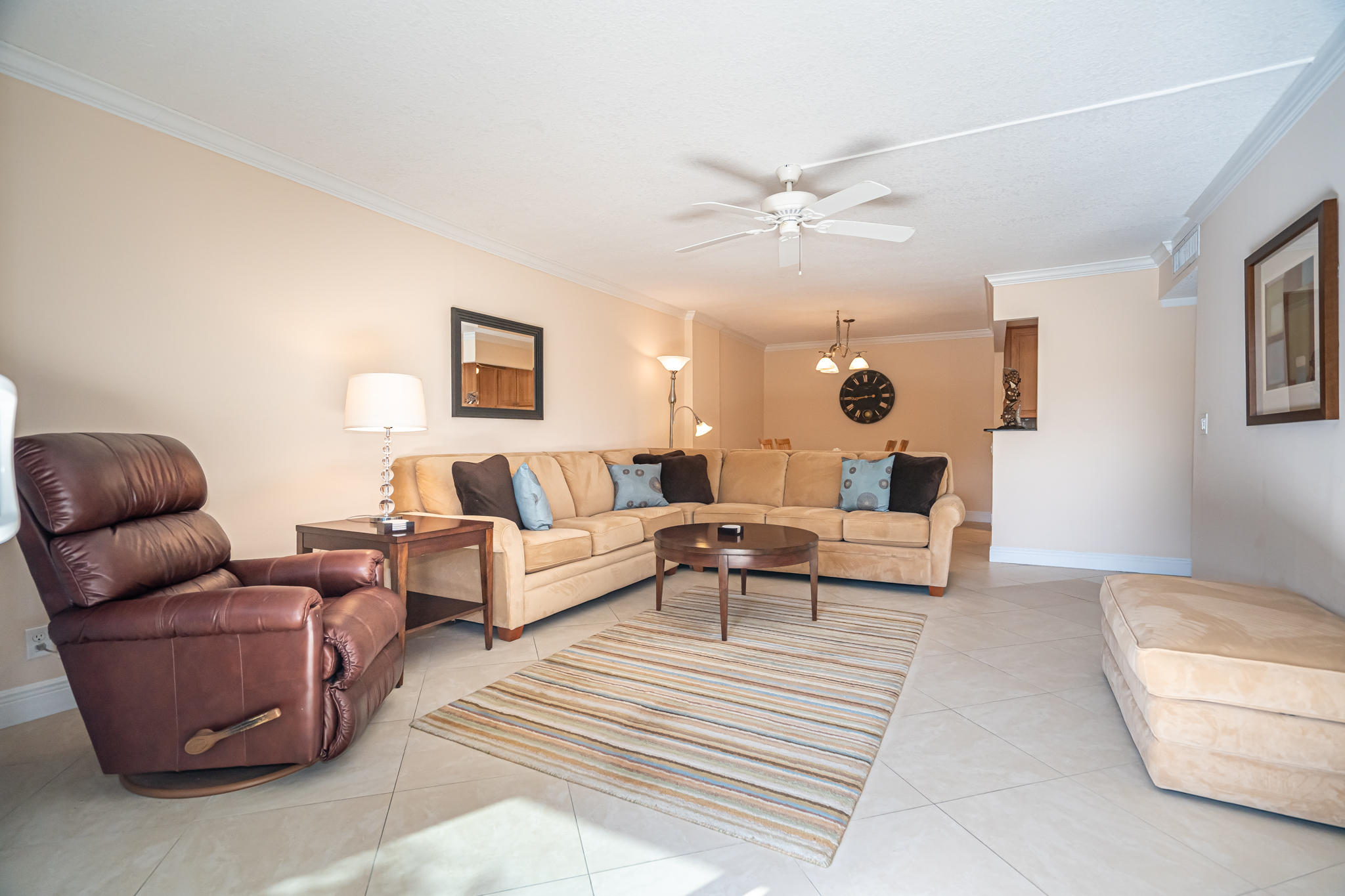 1111 South Ocean Boulevard, Unit 222 Boca Raton, FL 33432 - Photo 11 of 40 Living Room