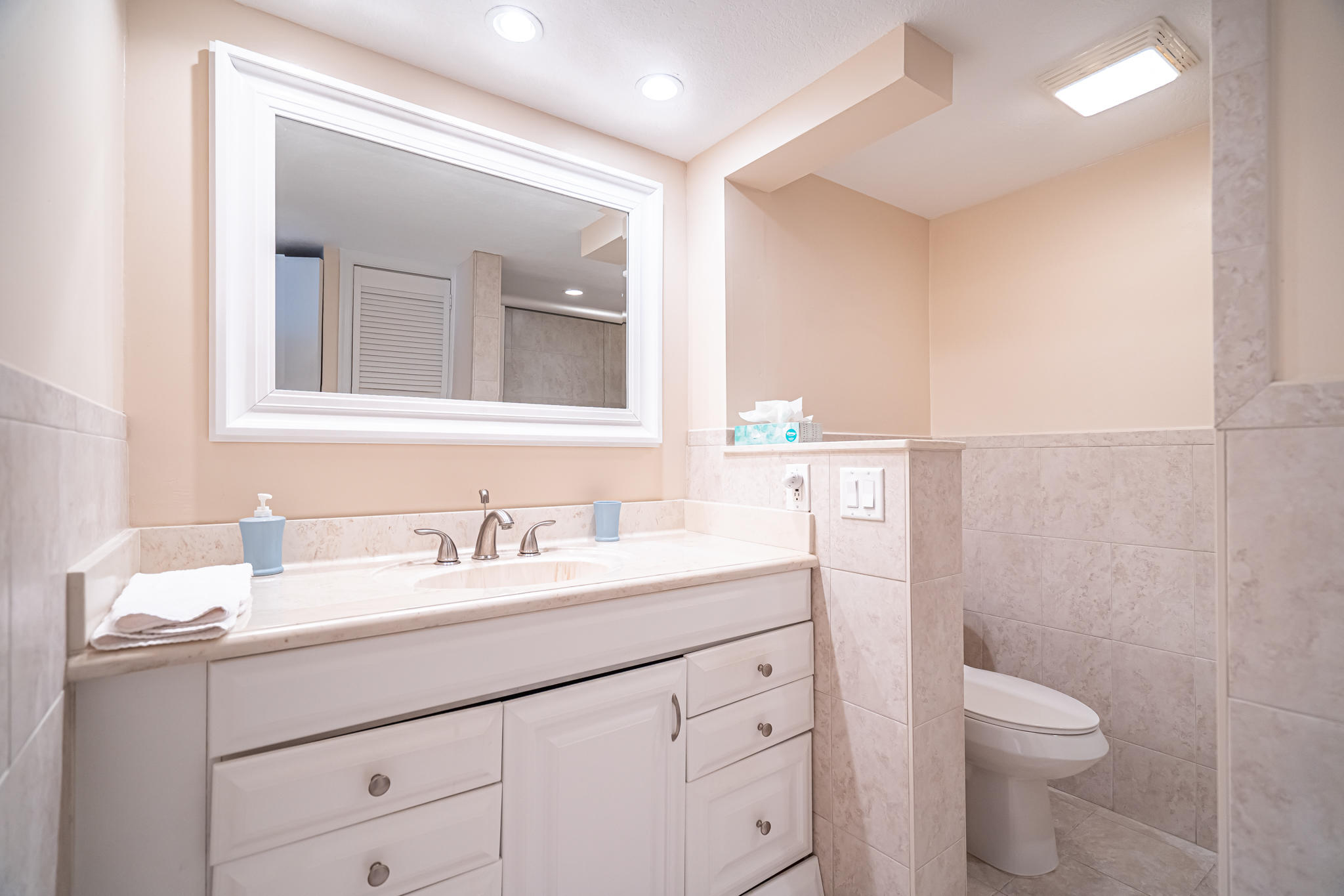 1111 South Ocean Boulevard, Unit 222 Boca Raton, FL 33432 - Photo 21 of 40 Master Bathroom with walk in shower