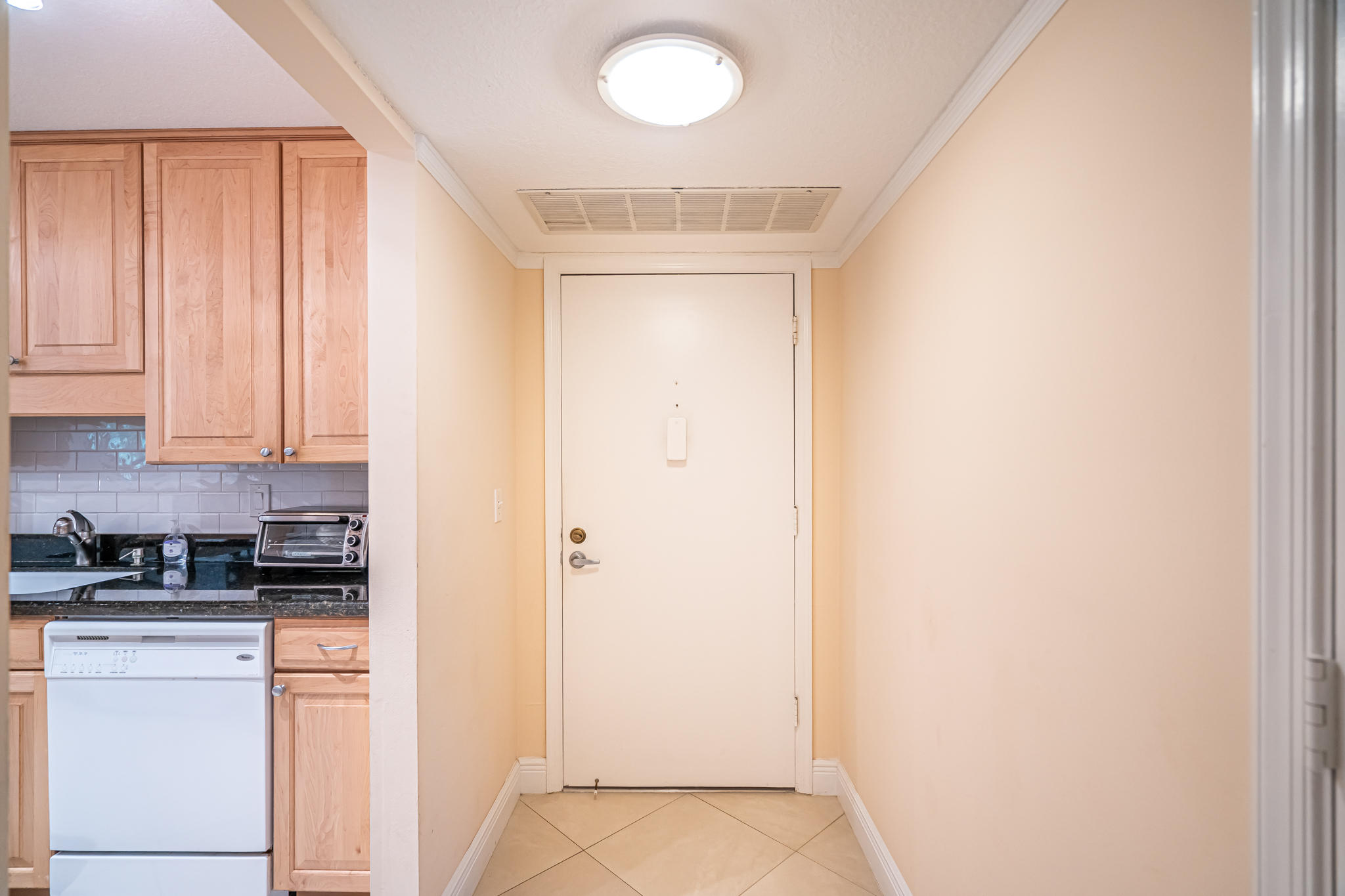 1111 South Ocean Boulevard, Unit 222 Boca Raton, FL 33432 - Photo 5 of 40 Entrance to condo