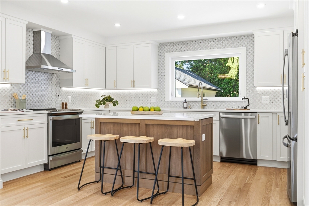69 Horace Road Belmont, MA 02478 - Photo 6 of 37 Gallery Image 6