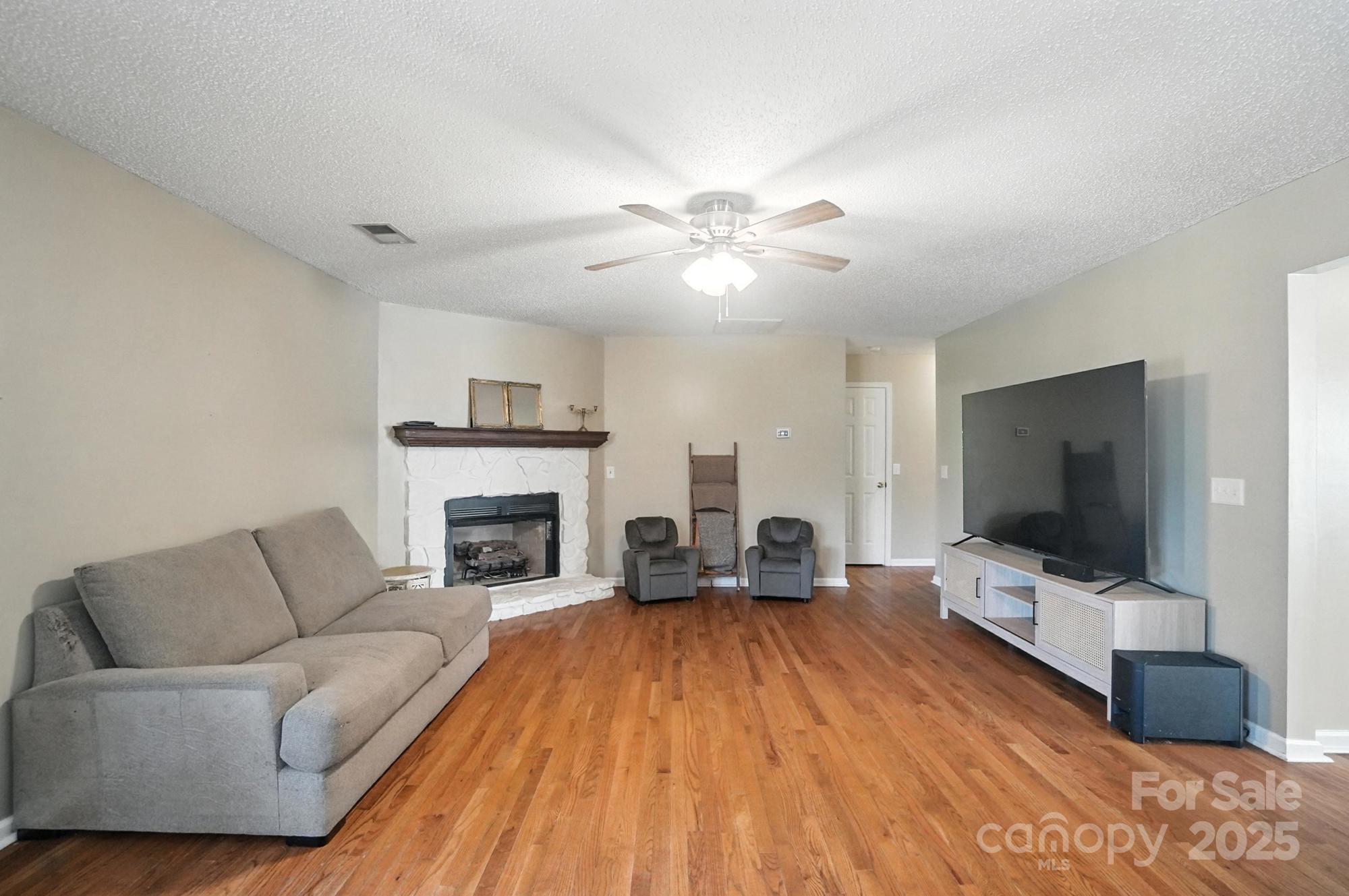 1116 State Rd S-29-770 Kershaw, SC 29067 - Photo 15 of 48 a living room with furniture and a flat screen tv