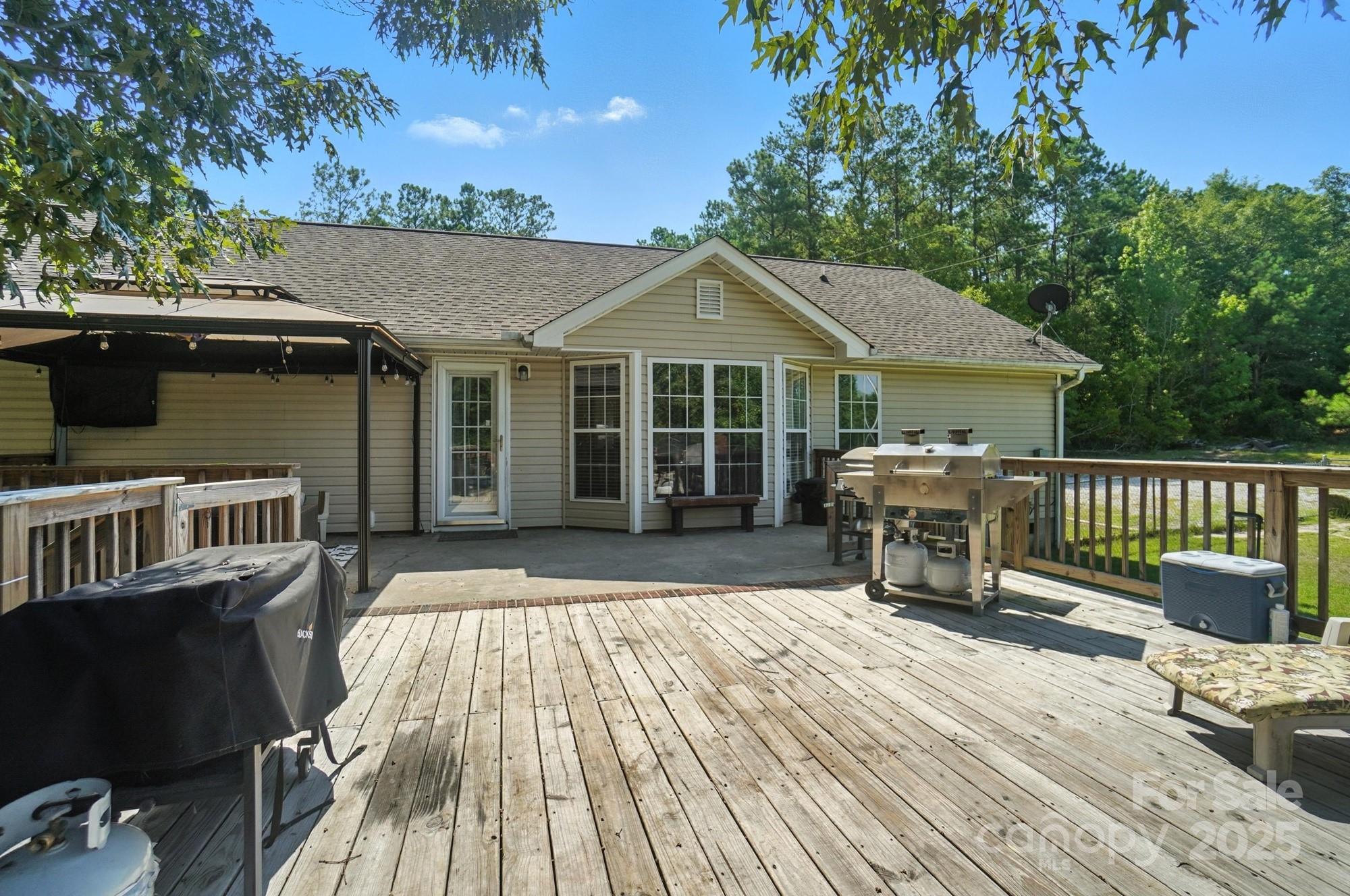 1116 State Rd S-29-770 Kershaw, SC 29067 - Photo 42 of 48 a view of a house with a patio