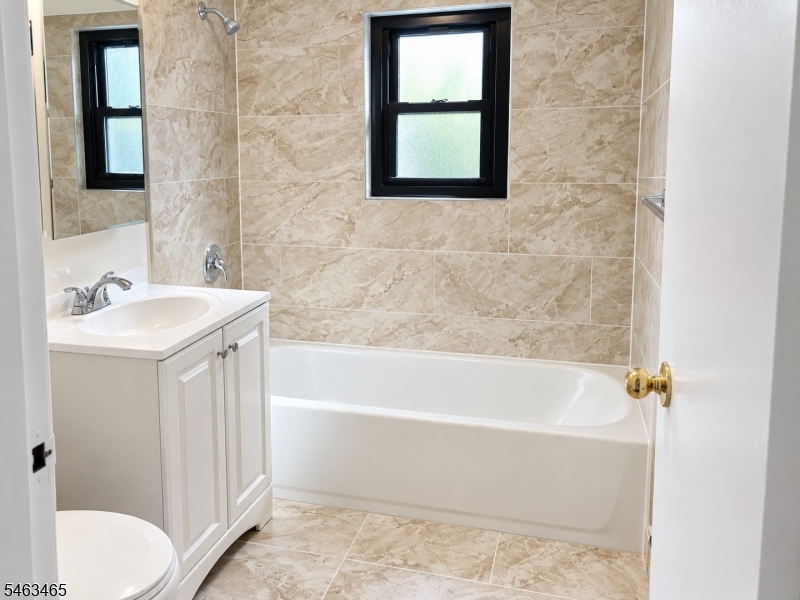 1041 Ridge Street, Unit B 59 Phillipsburg, NJ 08865 - Photo 6 of 14 Gallery Image 6