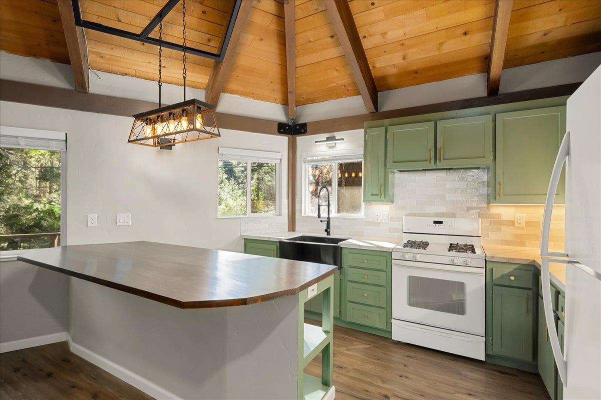 10399 Wentworth Springs Road Georgetown, CA 95634 - Photo 3 of 45