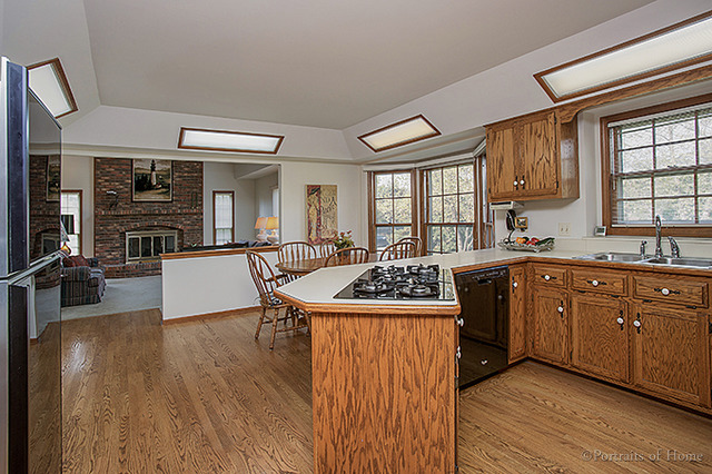 2690 Sun Valley Road Lisle, IL 60532 - Photo 5 of 17