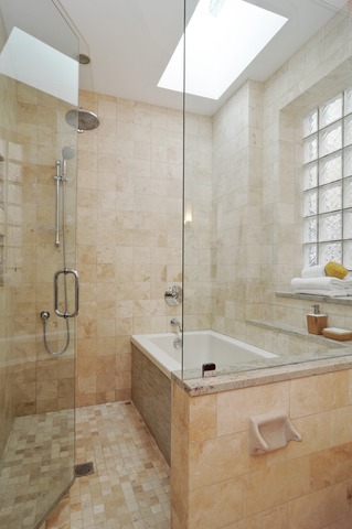 1457 West Rascher Avenue Chicago, IL 60640 - Photo 15 of 22 a bathroom with a bathtub and a shower