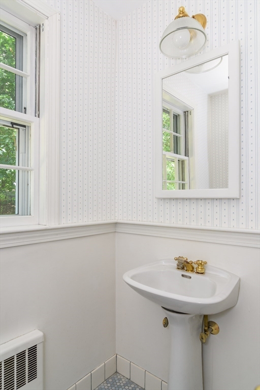 78 Lorraine Road Westwood, MA 02090 - Photo 15 of 34