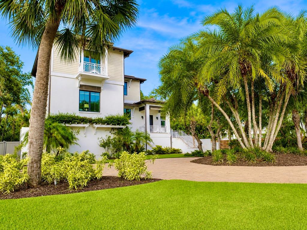 7333 Point Of Rocks Road Sarasota, FL 34242 - Photo 6 of 68