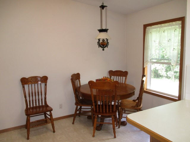 657 Cedar Valley Road Tipton, IA 52772 - Photo 7 of 24 Gallery Image 7