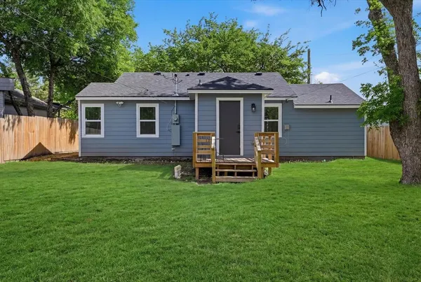 $2,200 | 303 Brodie Street, Dallas, TX 75224