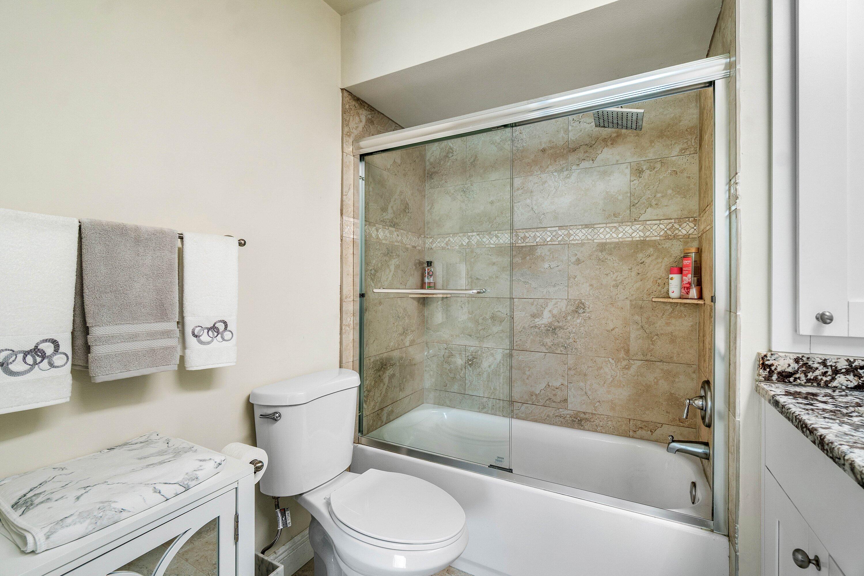732 Lago Road Delray Beach, FL 33445 - Photo 24 of 42 Master Bath