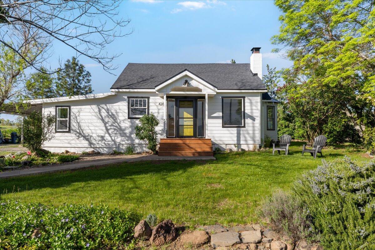 4261 North Foothill Road Medford, OR 97504 - Photo 1 of 37 01-CI_1312