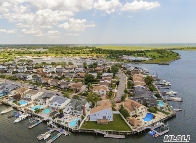 3064 Riverside Drive Wantagh, NY 11793 - Photo 1 of 1 Gallery Image 1