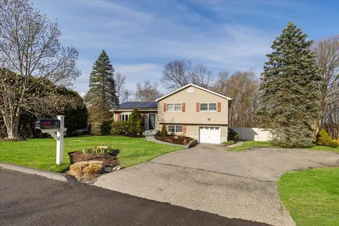 $825,000 | 43 Ganung Drive, Ossining, NY 10562