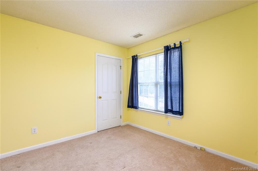 12023 Old Timber Road Charlotte, NC 28269 - Photo 23 of 33 Gallery Image 23