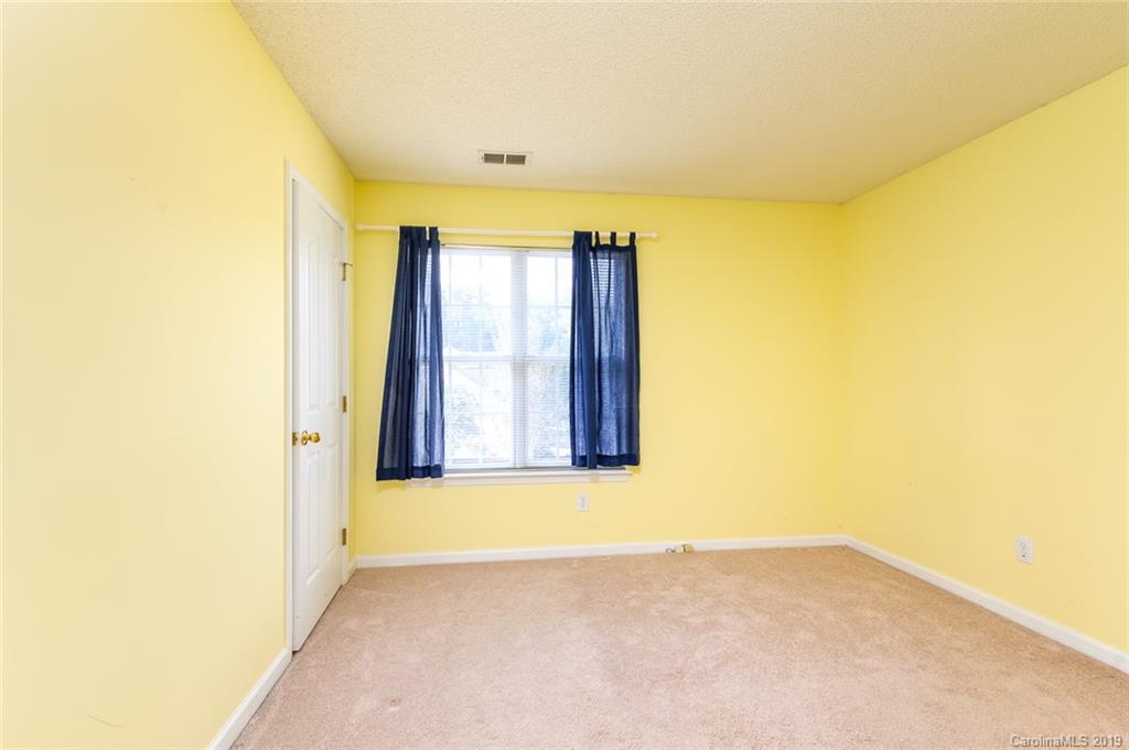 12023 Old Timber Road Charlotte, NC 28269 - Photo 24 of 33 Gallery Image 24