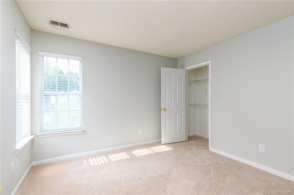 12023 Old Timber Road Charlotte, NC 28269 - Photo 25 of 33 Gallery Image 25