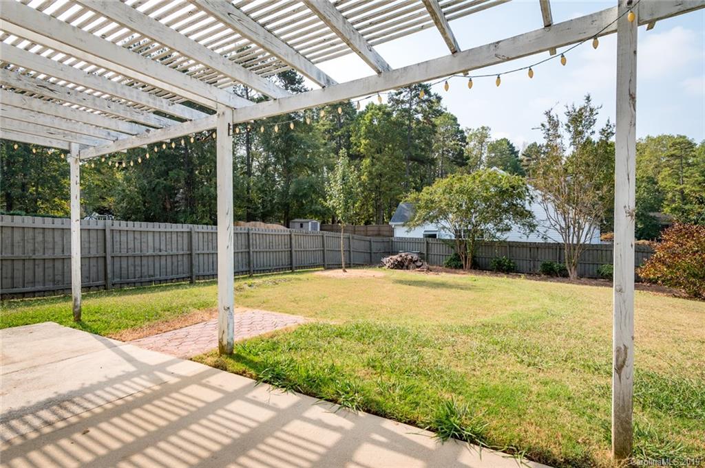 12023 Old Timber Road Charlotte, NC 28269 - Photo 29 of 33 Gallery Image 29