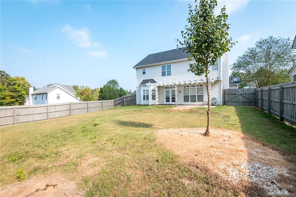 12023 Old Timber Road Charlotte, NC 28269 - Photo 32 of 33 Gallery Image 32
