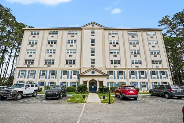 $89,900 | 6850 Blue Heron Boulevard, Unit 306, Myrtle Beach, SC 29588