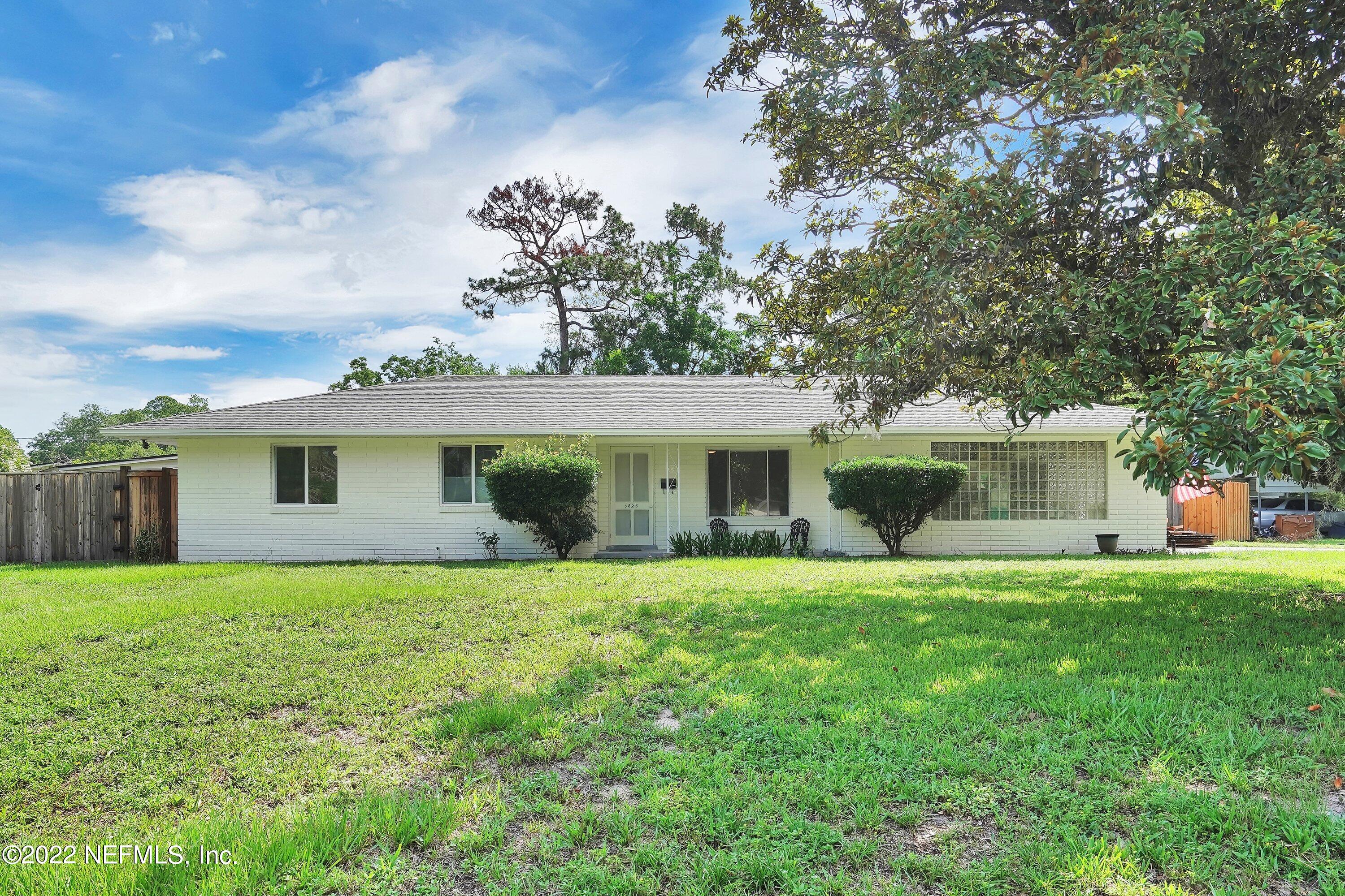 6823 Altama Road Jacksonville, FL 32216 - Photo 1 of 26 Front