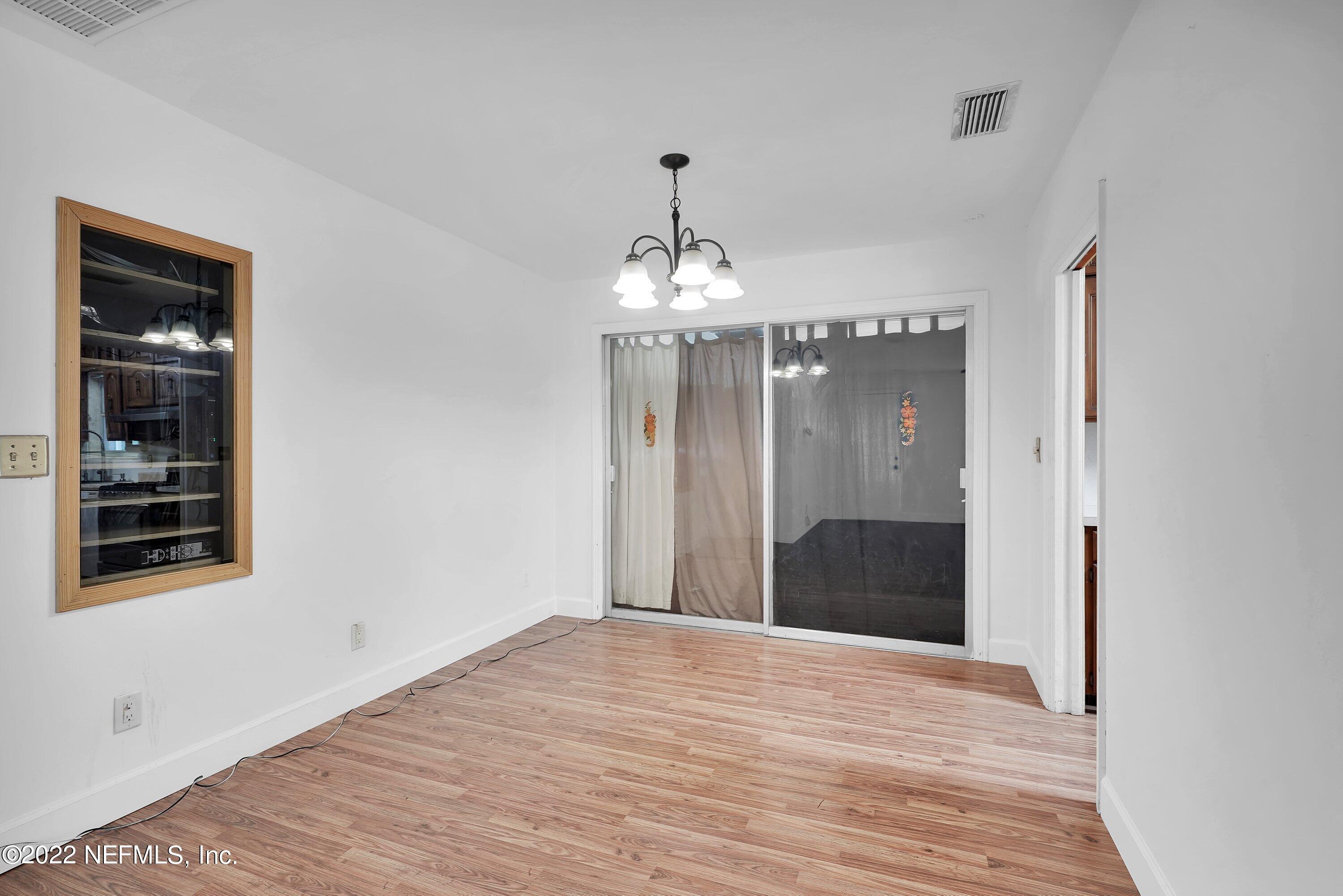 6823 Altama Road Jacksonville, FL 32216 - Photo 9 of 26 Dining Room