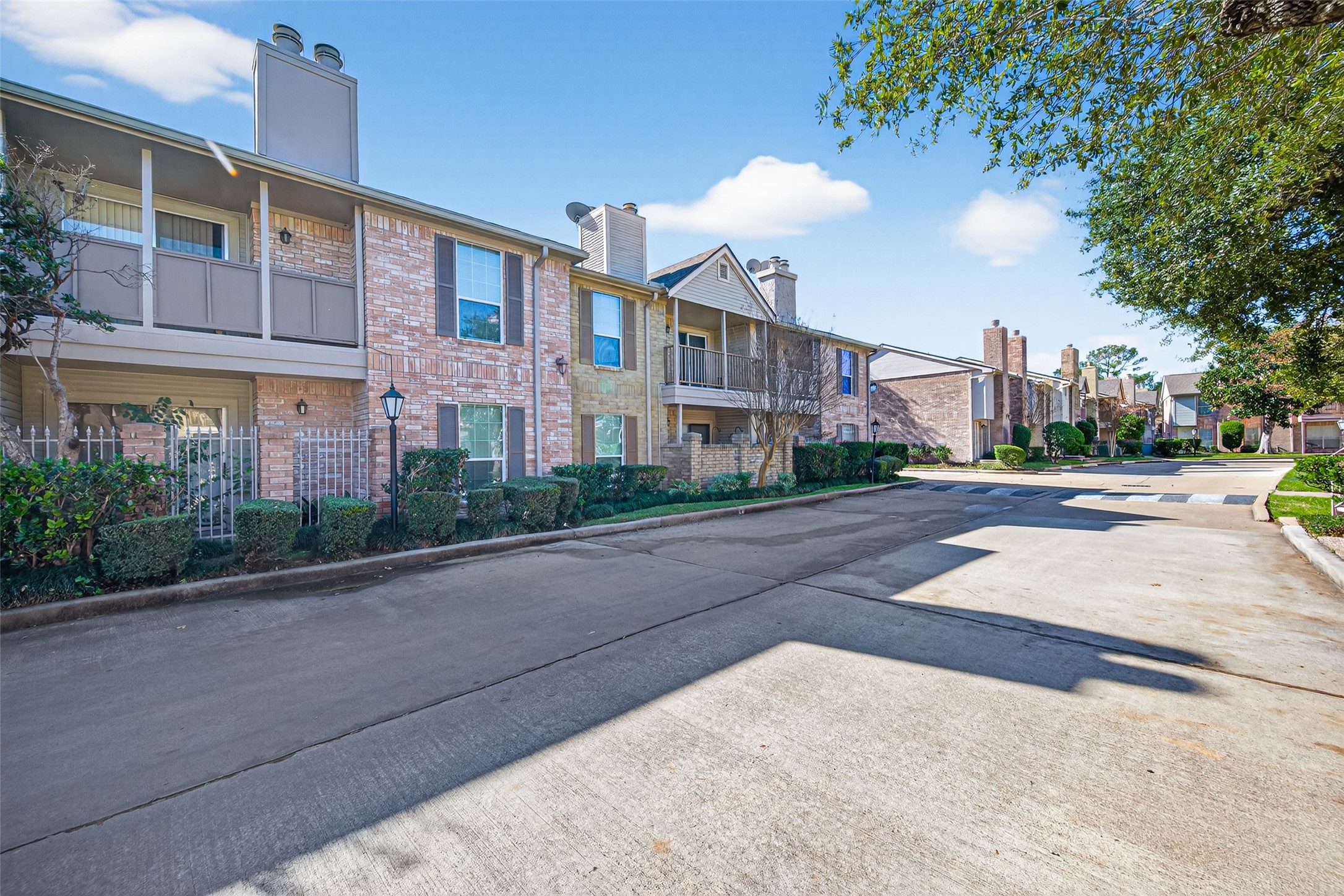 3100 Jeanetta Street, Unit 1004 Houston, TX 77063 - Photo 40 of 42