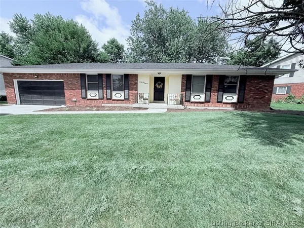 $275,000 | 3411 Ashwood Court, New Albany, IN 47150