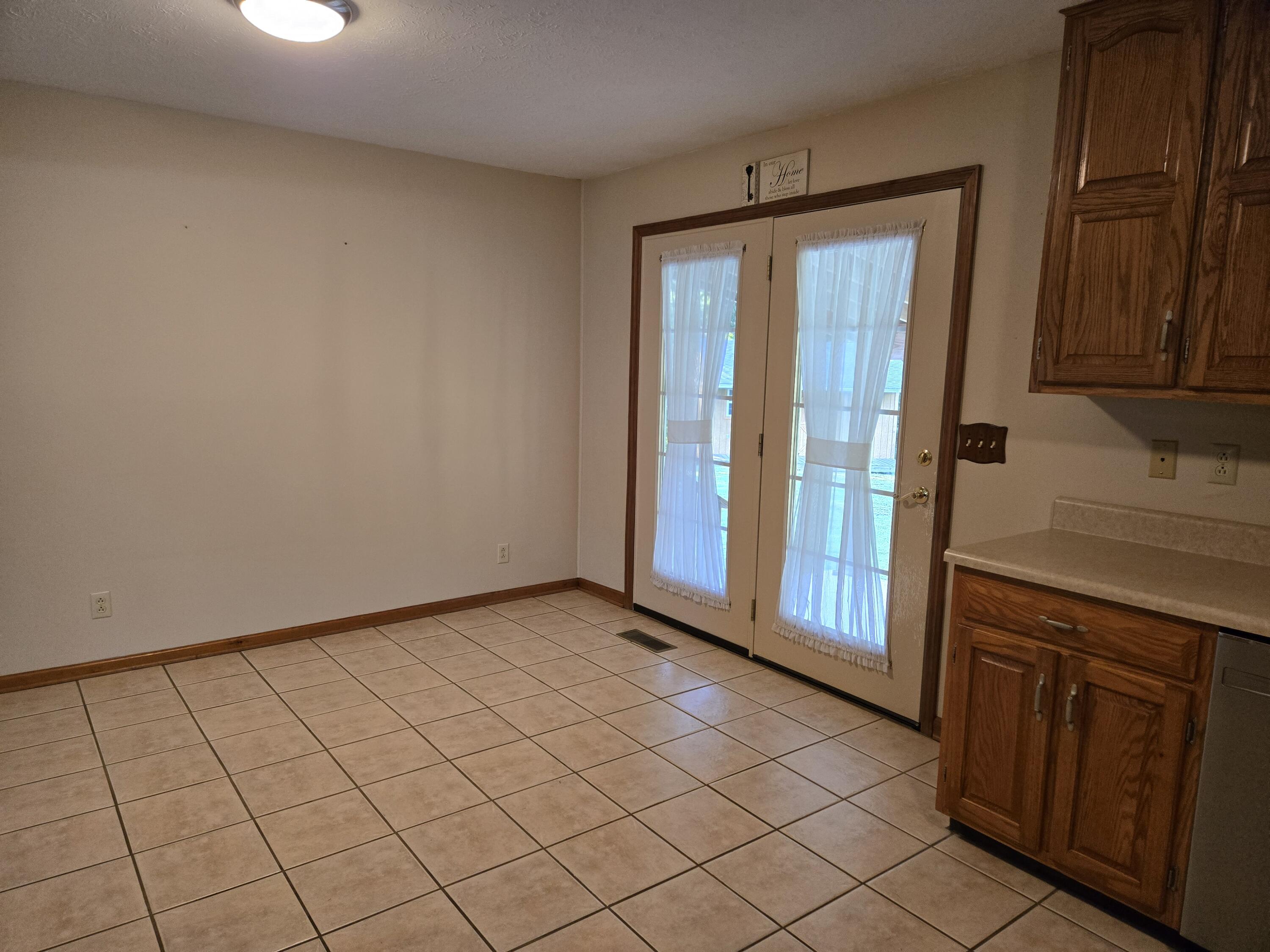 204 Old County Road Ringgold, GA 30736 - Photo 22 of 79 Dining with French Doors