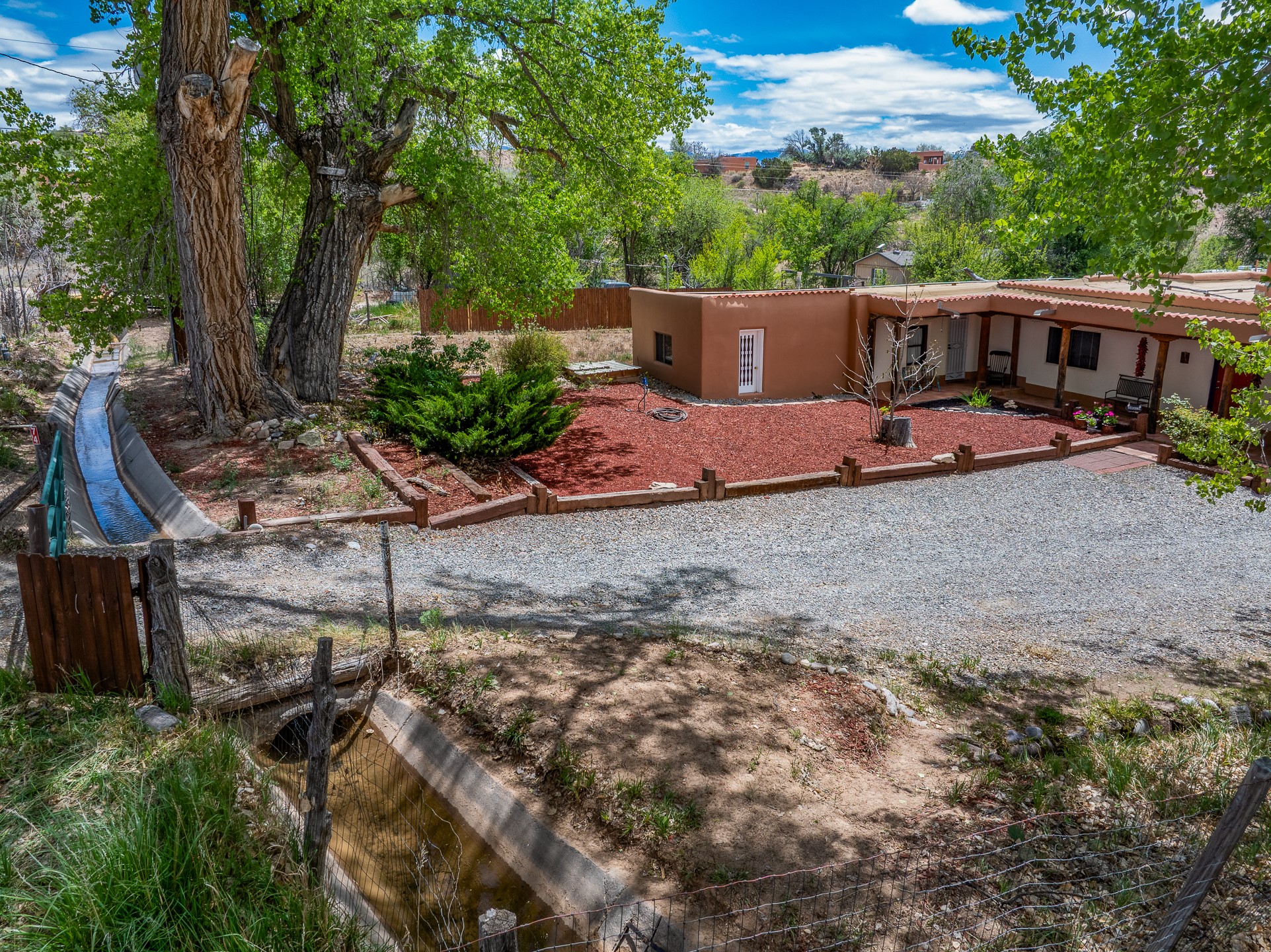 74 El Sitio Road Espanola, NM 87532 - Photo 3 of 56