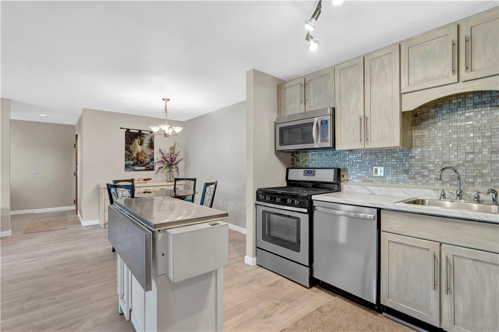1410 Kenzie Road Pittsburgh, PA 15205 - Photo 13 of 35 Gallery Image 13