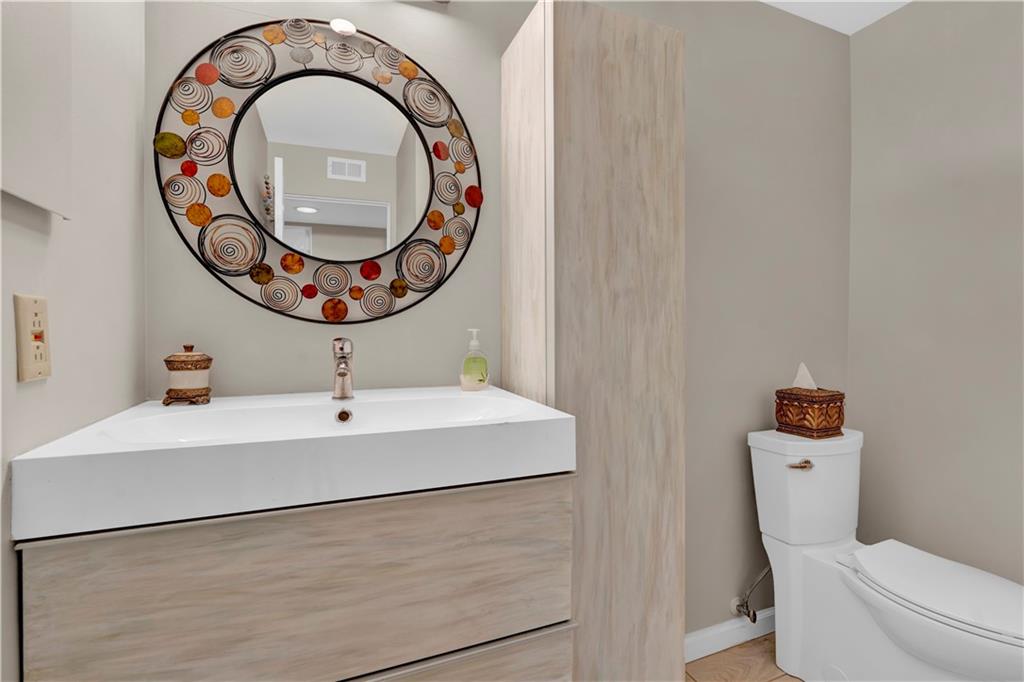 1410 Kenzie Road Pittsburgh, PA 15205 - Photo 20 of 35 Gallery Image 20