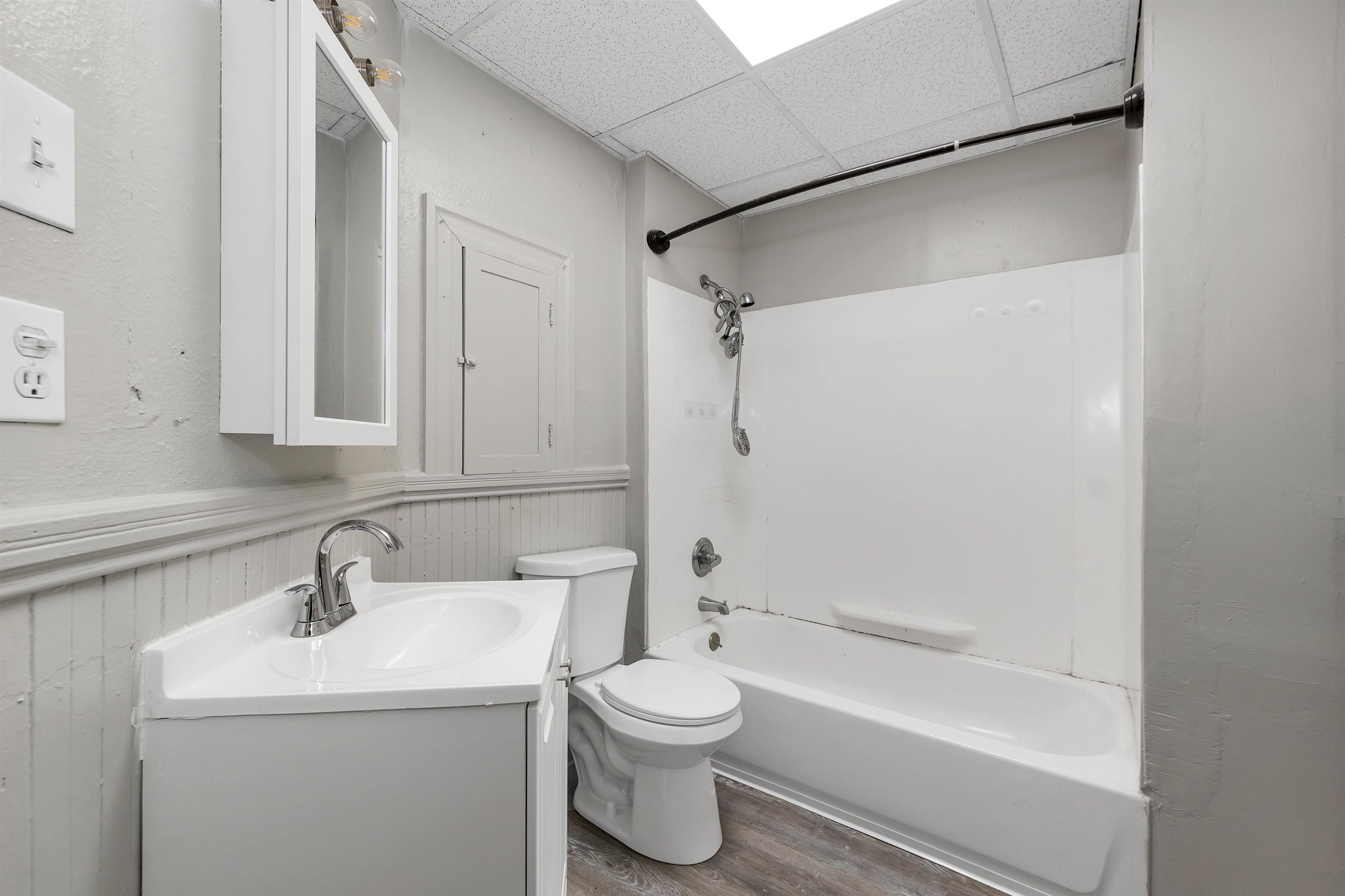 551 Montgomery Street Manchester, NH 03102 - Photo 12 of 42