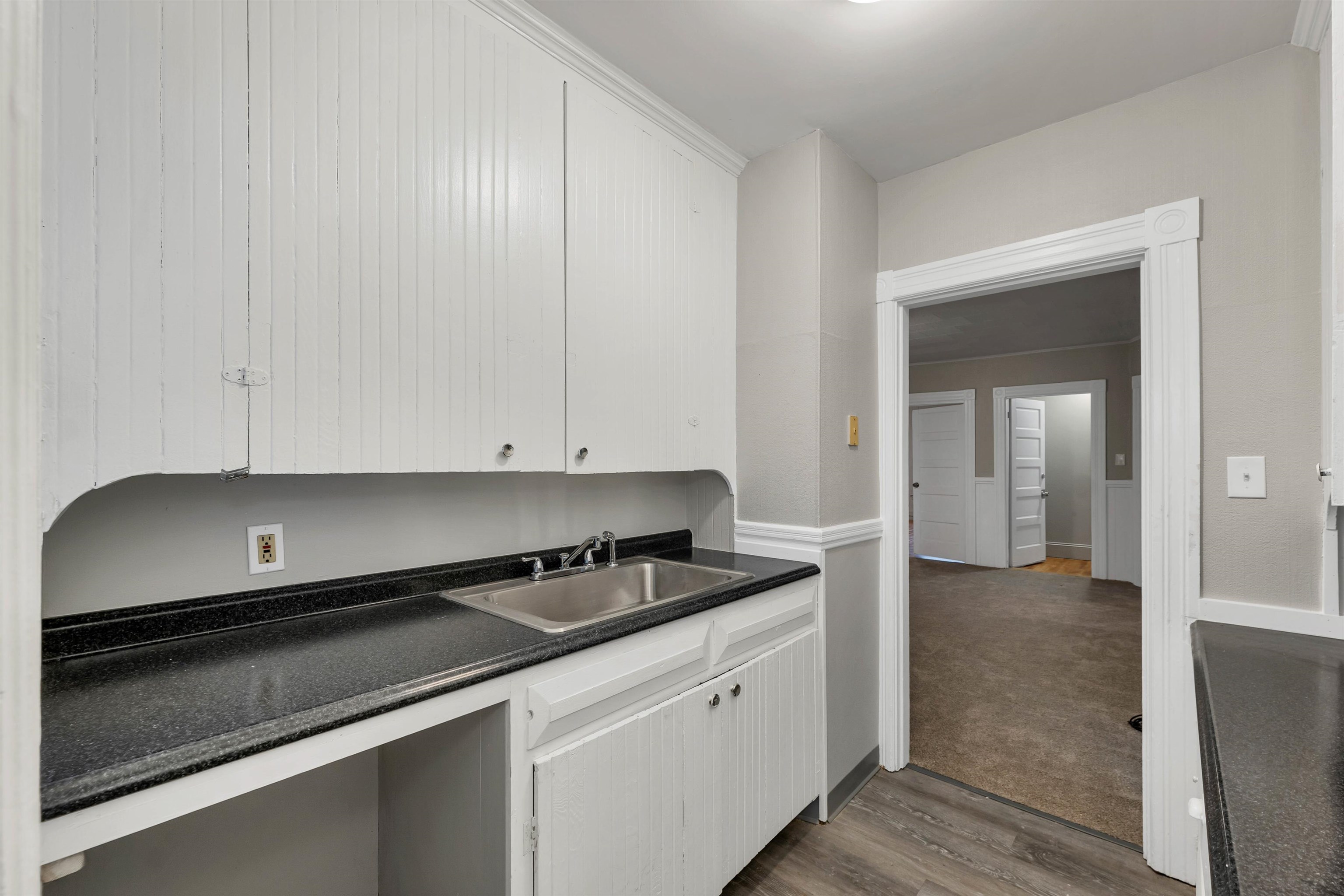 551 Montgomery Street Manchester, NH 03102 - Photo 20 of 42